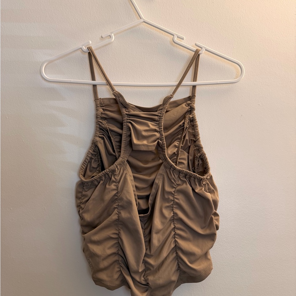 Free People Movement Ruched Tan Sleeveless Top Cropped Size M - Picture 2 of 3